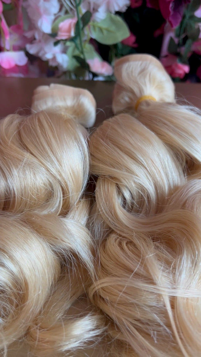 Natural Blonde Clip Ins 100g set Natural Wavy 18"